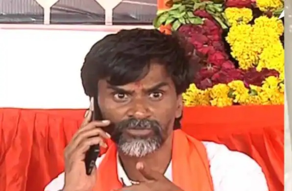 आम्ही मुंबईला जायची तयारी करतोय. मराठा समाजाला सांगतो, 12 सप्टेंबरपर्यंत हळूहळू मुंबईला जा. आम्ही मुंबईला जायची तयारी करतोय. मराठा समाजाला सांगतो, 12 सप्टेंबरपर्यंत हळूहळू मुंबईला जा.